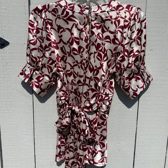 BCBGMaxAzria top short puff sleeve silky printed keyhole pullover Small - Picture 4 of 16